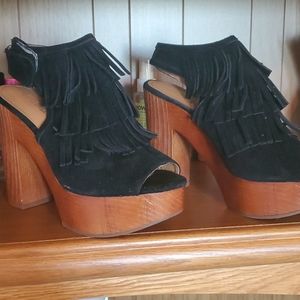 Fringe shoes
